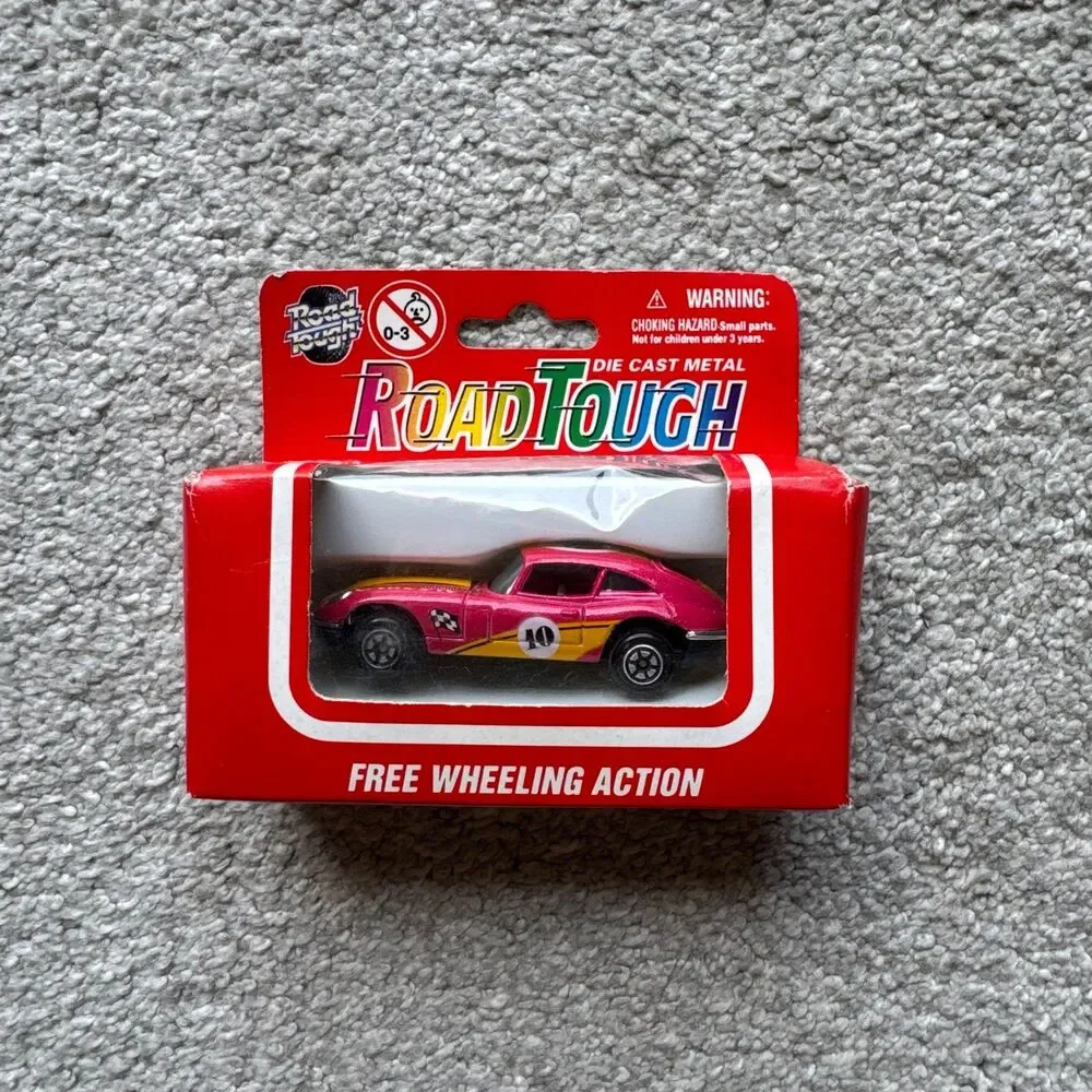 Vintage Yat Ming Jaguar E Type #1010 Road Tough Die Cast Metal Model Car